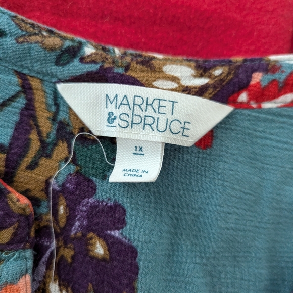 Market and spruce tank top - Picture 3 of 3